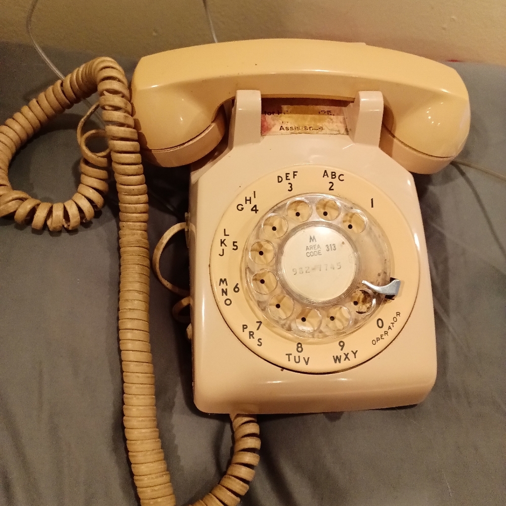 896) Vintage Michigan bell rotary dial desk phone